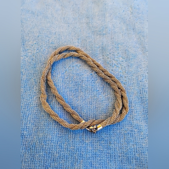 Elegant Silverton Multiple Layers Twisted Braided Necklace With Fastener - Picture 5 of 10